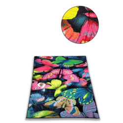 Kolekcja PLAY to bogactwo kolorów i wzorów. Taki dywan z pewnością będzie mocnym dodatkiem do Twojego wnętrza.